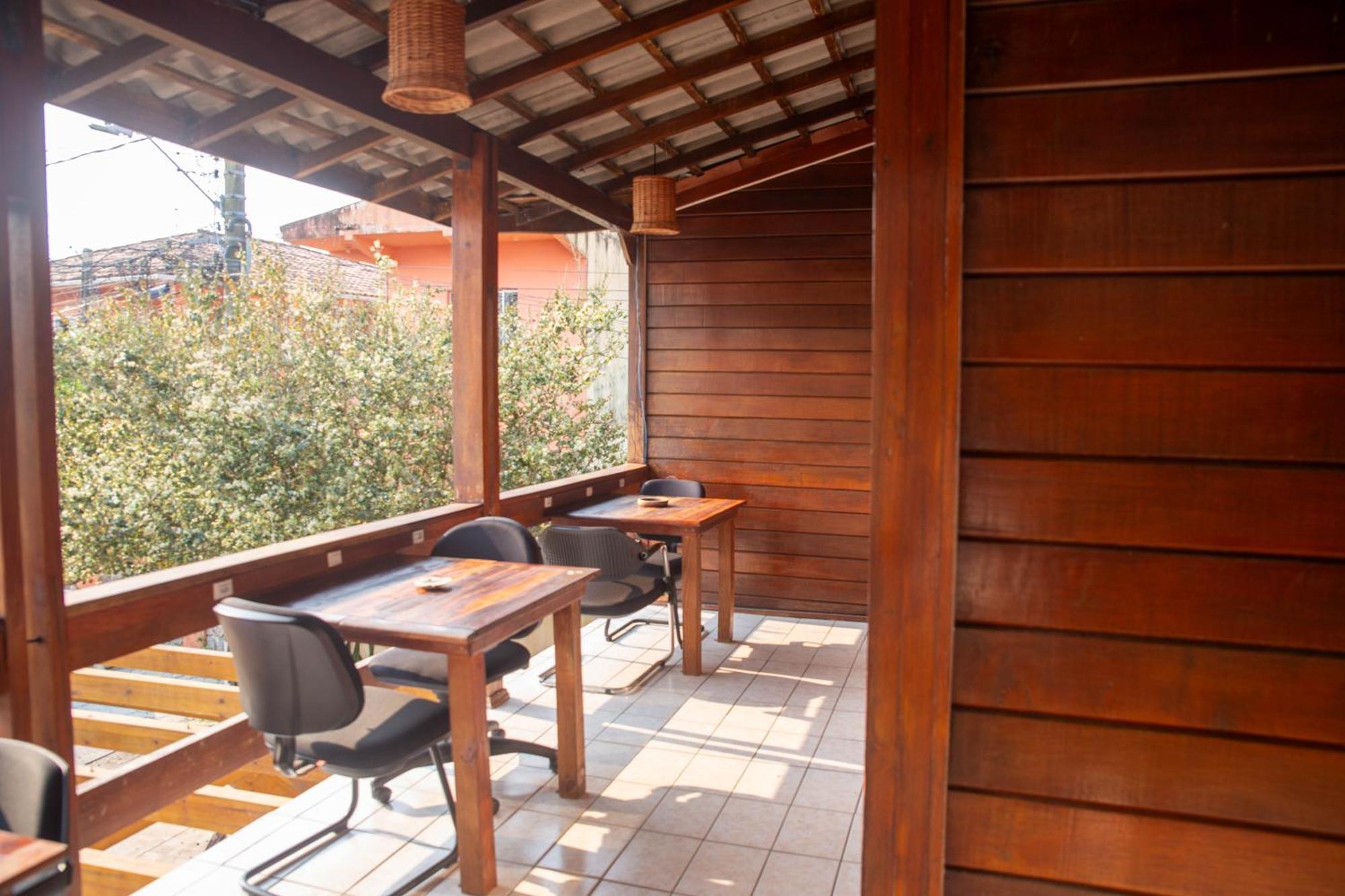 Nomades - Adventure & Coworking Hostel