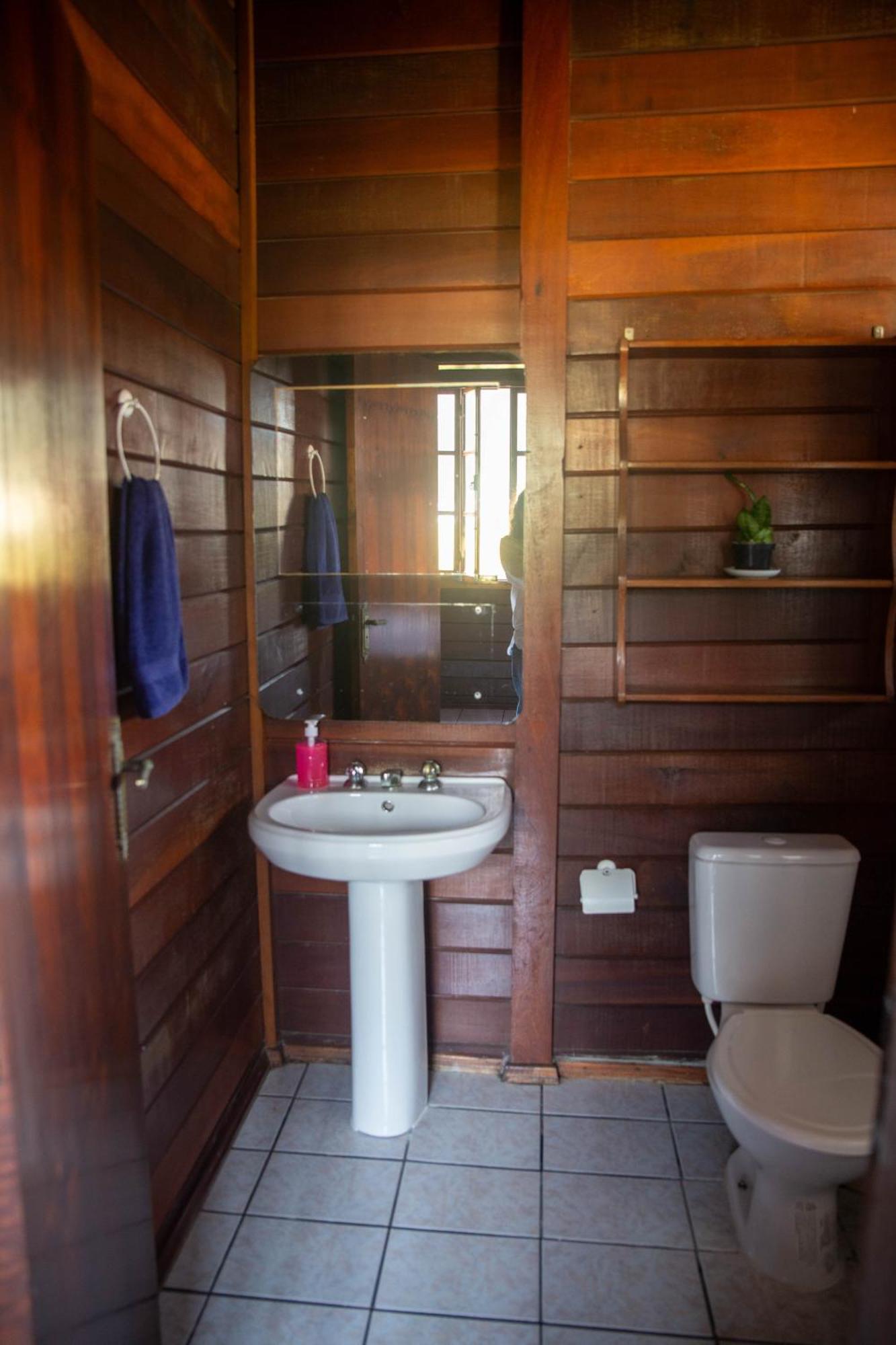 Nomades - Adventure & Coworking Hostal *